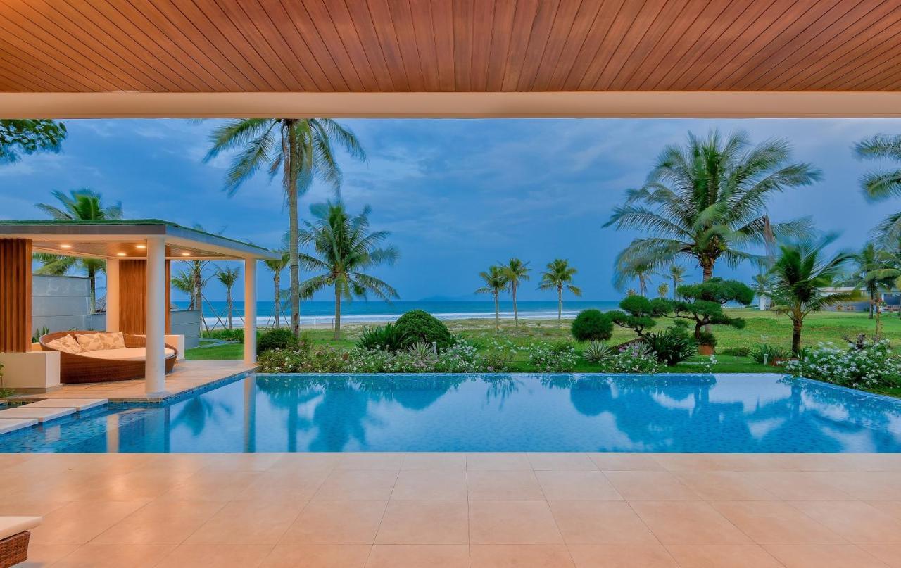 Deluxe Ocean Villa Along The Beach 岘港 外观 照片