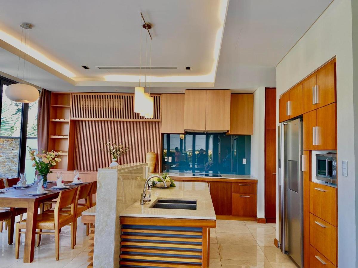 Deluxe Ocean Villa Along The Beach 岘港 外观 照片